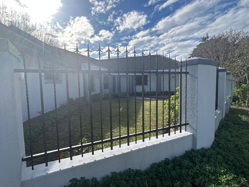 4 Bedroom Property for Sale in Rondebosch Western Cape